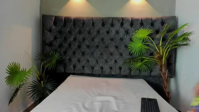 Snapshot of ZANE_EVANS chatting on March 3, 12:44 pm ZANE EVANS online show from March 3, 12:44 pm