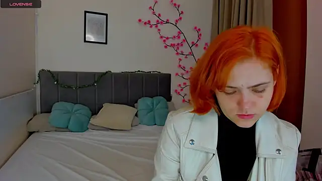 DellaRows online show from May 11, 5:46 am