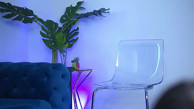 Snapshot of Ashlee_Angel chatting on March 10, 10:20 am Ashlee Angel online show from March 10, 10:20 am