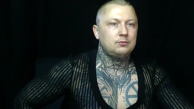 Snapshot of devilWithTats chatting on March 15, 8:42 am devilWithTats online show from March 15, 8:42 am
