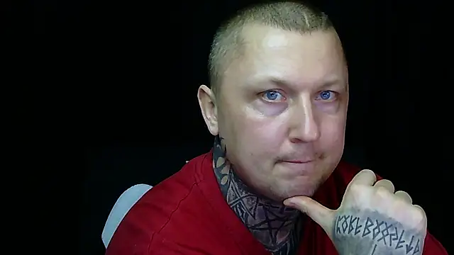 Snapshot of devilWithTats chatting on March 19, 11:36 am devilWithTats online show from March 19, 11:36 am