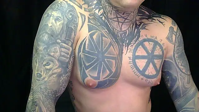 Snapshot of devilWithTats chatting on April 1, 1:41 pm devilWithTats online show from April 1, 1:41 pm