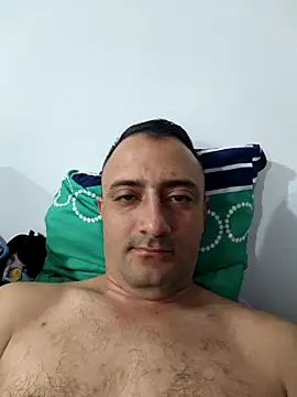 Snapshot of RaphandLey chatting on March 7, 2:08 am RaphandLey online show from March 7, 2:08 am