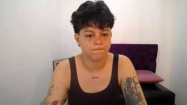 Snapshot of TomBoy_Natali chatting on March 2, 1:51 pm TomBoy Natali online show from March 2, 1:51 pm