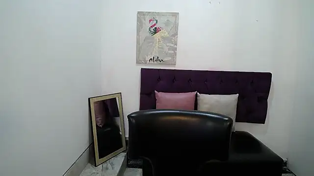 Snapshot of TomBoy_Natali chatting on March 3, 12:00 pm TomBoy Natali online show from March 3, 12:00 pm