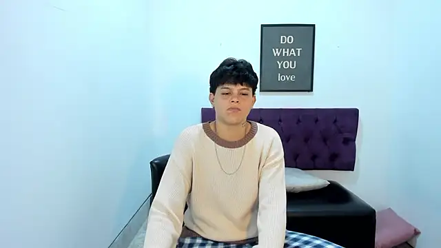 Snapshot of TomBoy_Natali chatting on March 16, 6:34 pm TomBoy Natali online show from March 16, 6:34 pm