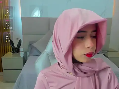 Snapshot of Hanna_irfan chatting on March 7, 12:02 pm Hanna irfan online show from March 7, 12:02 pm