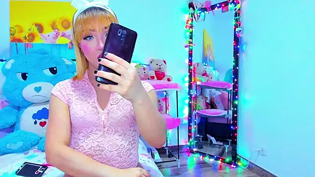 Dulce Fabiana  online show from March 29, 2:11 am