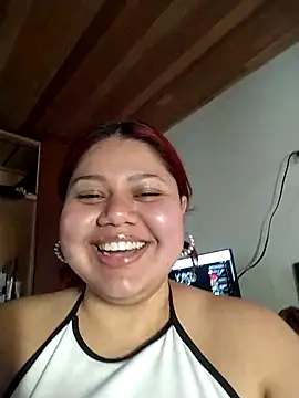 Snapshot of primrose17 chatting on March 19, 7:51 pm primrose17 online show from March 19, 7:51 pm