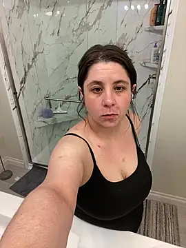 Snapshot of bratbabyannax chatting on March 28, 3:22 pm bratbabyannax online show from March 28, 3:22 pm