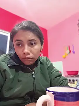 Snapshot of KARYNABB chatting on March 18, 12:47 am KARYNABB online show from March 18, 12:47 am