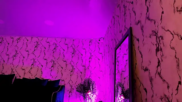 Snapshot of ShaylaMars chatting on March 12, 11:27 am ShaylaMars online show from March 12, 11:27 am