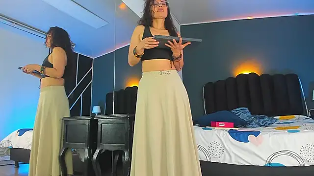 Snapshot of ShaylaMars chatting on March 27, 11:43 am ShaylaMars online show from March 27, 11:43 am