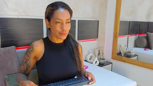 Natalia Cruzz online show from March 30, 6:09 pm