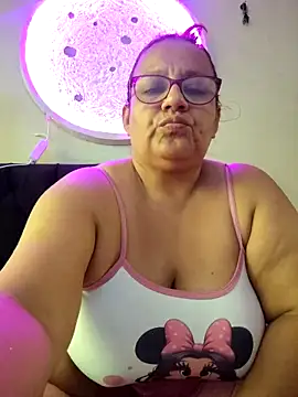 Snapshot of Roxy_77 chatting on March 2, 2:35 pm Roxy 77 online show from March 2, 2:35 pm