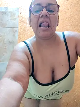 Snapshot of Roxy_77 chatting on March 16, 3:56 am Roxy 77 online show from March 16, 3:56 am