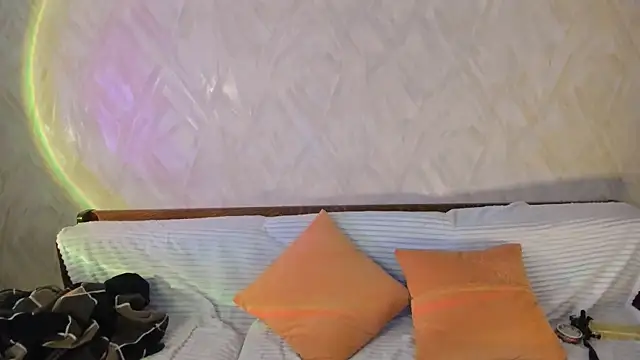 Snapshot of Alfred_bucks chatting on March 16, 1:37 pm Alfred bucks online show from March 16, 1:37 pm