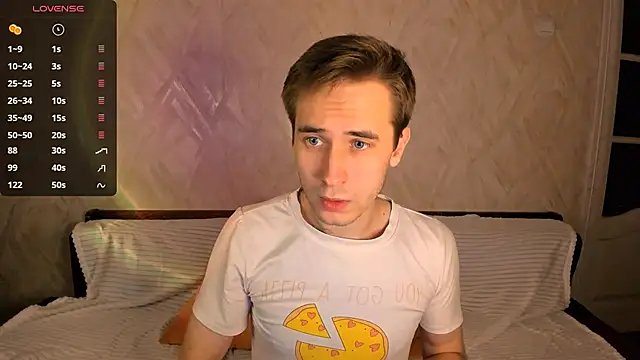 Snapshot of Alfred_bucks chatting on March 27, 5:23 pm Alfred bucks online show from March 27, 5:23 pm