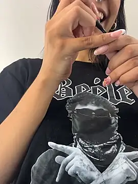 Snapshot of VioletaHills_ chatting on March 23, 1:37 pm VioletaHills online show from March 23, 1:37 pm