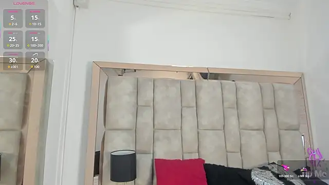 Snapshot of Titan_Moreno_ chatting on March 21, 12:10 pm Titan Moreno online show from March 21, 12:10 pm