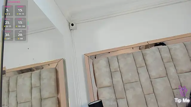 Snapshot of Titan_Moreno_ chatting on March 24, 11:59 am Titan Moreno online show from March 24, 11:59 am