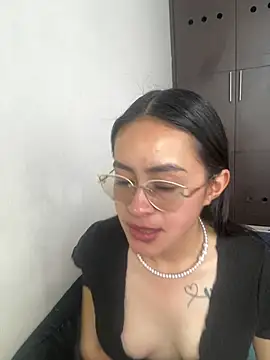 Snapshot of Anni_Rose chatting on March 17, 12:19 pm Anni Rose online show from March 17, 12:19 pm