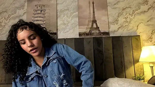 Snapshot of ElizabethSwift chatting on April 1, 1:41 pm ElizabethSwift online show from April 1, 1:41 pm