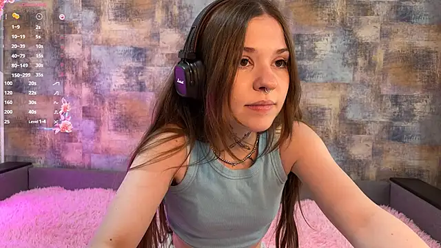 Snapshot of Silena_bb chatting on April 5, 10:45 am Silena bb online show from April 5, 10:45 am