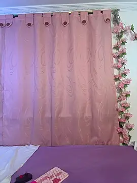 Snapshot of Evan_Rose chatting on March 8, 2:04 am Evan Rose online show from March 8, 2:04 am