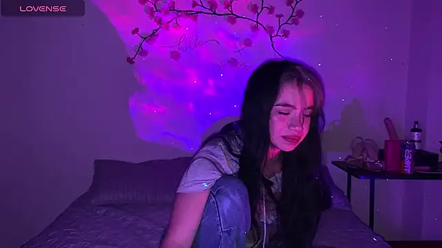 Snapshot of sweet_molly420 chatting on May 14, 10:16 pm sweet molly420 online show from May 14, 10:16 pm
