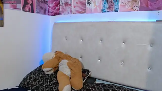 Snapshot of golden_raiden_12 chatting on March 24, 2:00 pm golden raiden 12 online show from March 24, 2:00 pm