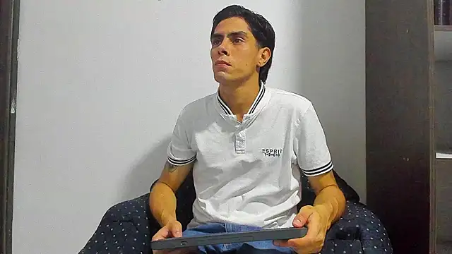 Snapshot of Daniel_Rochax chatting on March 25, 7:20 pm Daniel Rochax online show from March 25, 7:20 pm