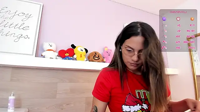 Snapshot of EmmaSanchez_ chatting on April 23, 8:55 pm EmmaSanchez online show from April 23, 8:55 pm