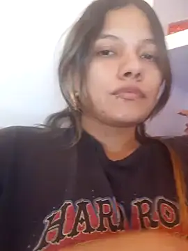 Snapshot of EmmaSanchez_ chatting on May 17, 12:41 am EmmaSanchez online show from May 17, 12:41 am