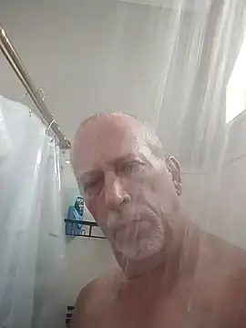 Snapshot of coestet chatting on March 13, 2:56 pm coestet online show from March 13, 2:56 pm