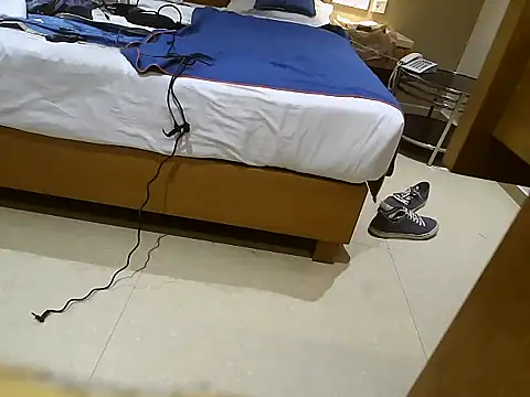 Snapshot of anuscunt chatting on April 2, 1:53 pm anuscunt online show from April 2, 1:53 pm