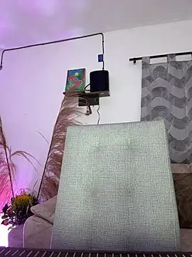 Snapshot of euforia_grant chatting on March 5, 4:41 am euforia grant online show from March 5, 4:41 am