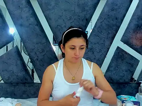 Snapshot of Matildeausten chatting on March 14, 1:16 pm Matildeausten online show from March 14, 1:16 pm