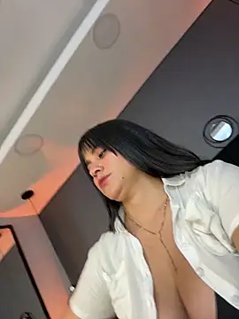 Snapshot of alejandra__garcia chatting on March 15, 11:22 pm alejandra garcia online show from March 15, 11:22 pm