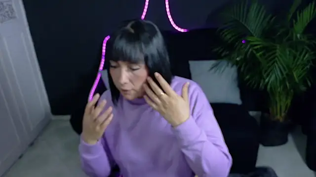 Snapshot of Valeriaa_cruz chatting on March 8, 12:09 pm Valeriaa cruz online show from March 8, 12:09 pm