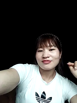 Lilinn  online show from April 28, 3:22 am
