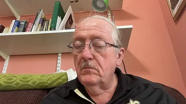 Snapshot of Phrodeaux_Baggins chatting on March 15, 7:09 pm Phrodeaux Baggins online show from March 15, 7:09 pm