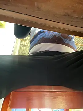 Snapshot of hoang15075 chatting on March 12, 12:06 am hoang15075 online show from March 12, 12:06 am