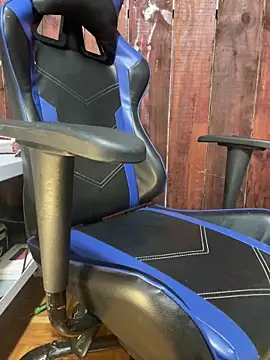 Snapshot of hoang15075 chatting on March 16, 10:52 am hoang15075 online show from March 16, 10:52 am