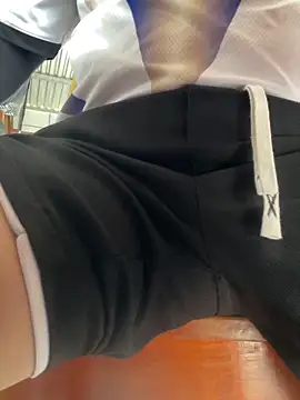 Snapshot of hoang15075 chatting on March 18, 1:09 am hoang15075 online show from March 18, 1:09 am