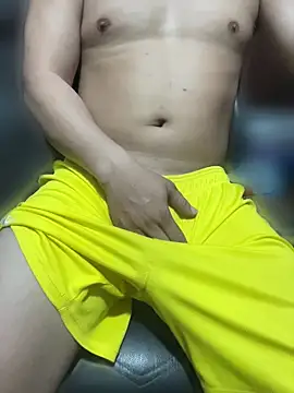 hoang15075 online show from May 16, 11:53 am