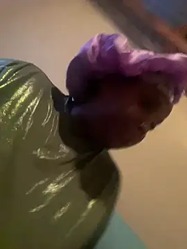 friendlybitch22 online show from May 6, 4:52 am