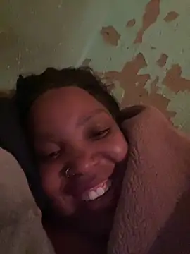 friendlybitch22 online show from May 7, 9:09 pm
