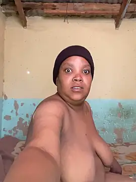 friendlybitch22 online show from May 13, 8:01 am