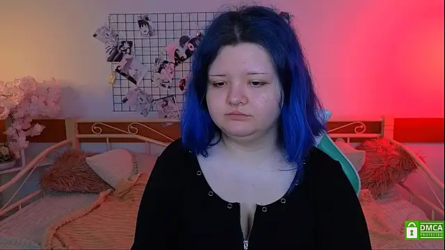 Snapshot of Lunaar_ chatting on March 19, 7:01 am Lunaar online show from March 19, 7:01 am